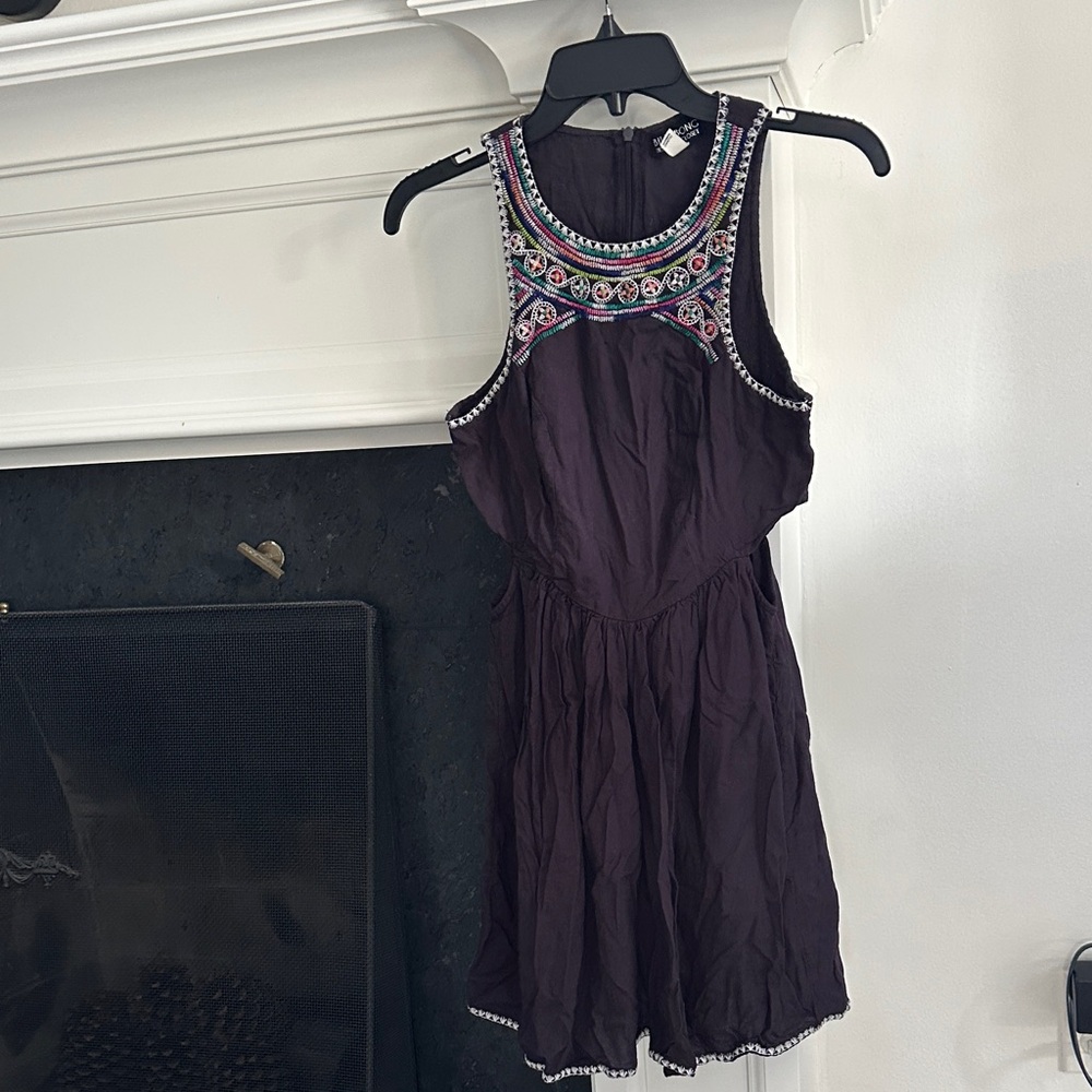 Small Billabong Dark Purple Dress with Embroidery